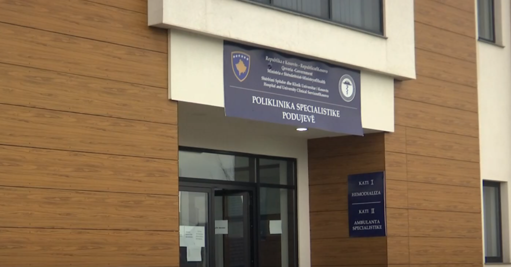 Dializa në Podujevë: Pa ngrohje, pacientët “kcejnë nga të ftohtit” (VIDEO)