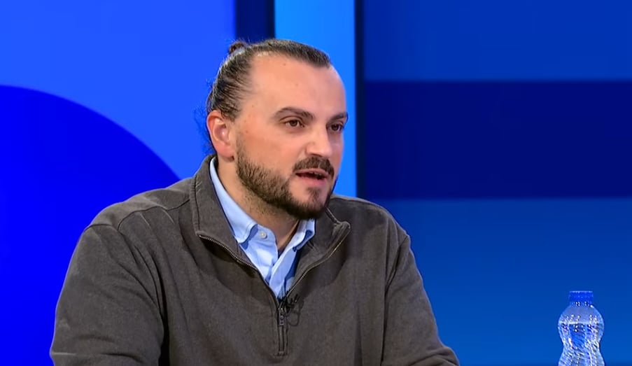 Aktakuza e ngritur  Zeqiri zbulon emrat e të akuzuarve për Masakrën e Reçakut  VIDEO 