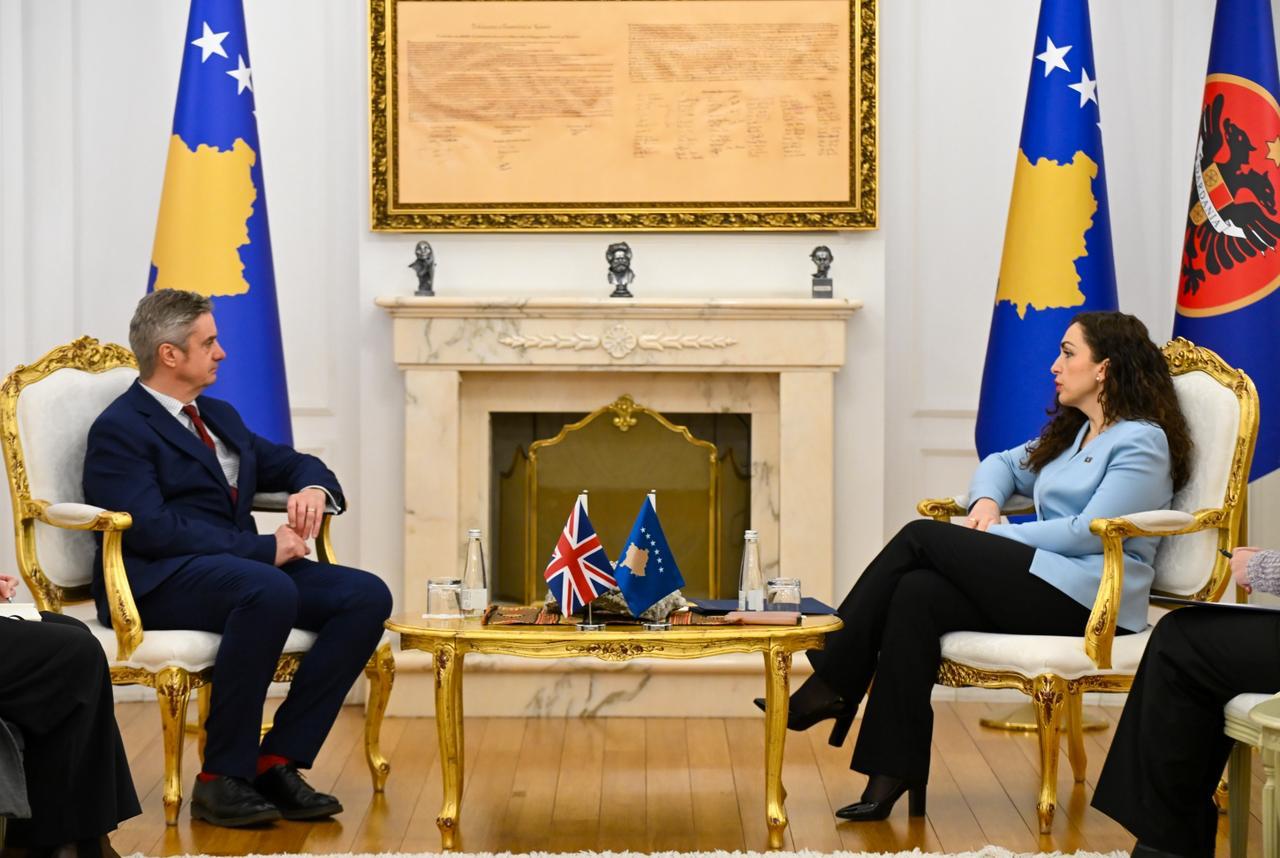 Hargreaves takohet me Osmanin  diskutohet e ardhmja euro atlantike e Kosovës