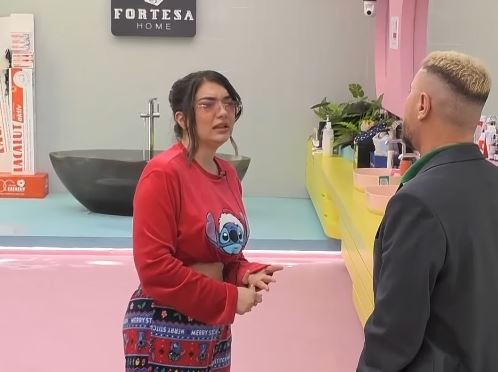 “S’dua t’i shoh këto gjëra”, Alba e zhgënjyer nga Limi dhe afrimiteti i tij me Dolcen (VIDEO)