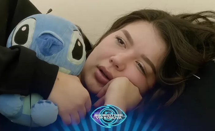  Nuk ia dhuroi   Bia thotë se Alba ia vodhi  stitchin  Limit  VIDEO 