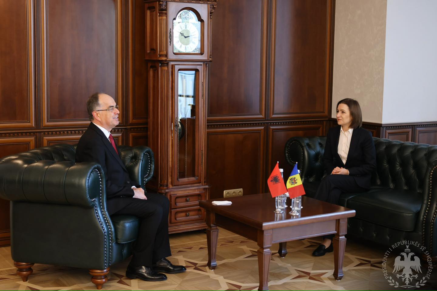 Begaj takon presidenten e Moldavisë  Inkurajojmë rishqyrtimin e njohjes së Kosovës