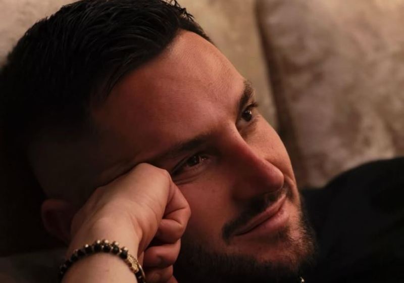 Bes Kallaku e ka zemrën plot  FOTO 