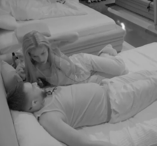  Ajo e ka ditë që njihemi   Limi pyet Bian pse u bë shoqe me Albën  VIDEO 