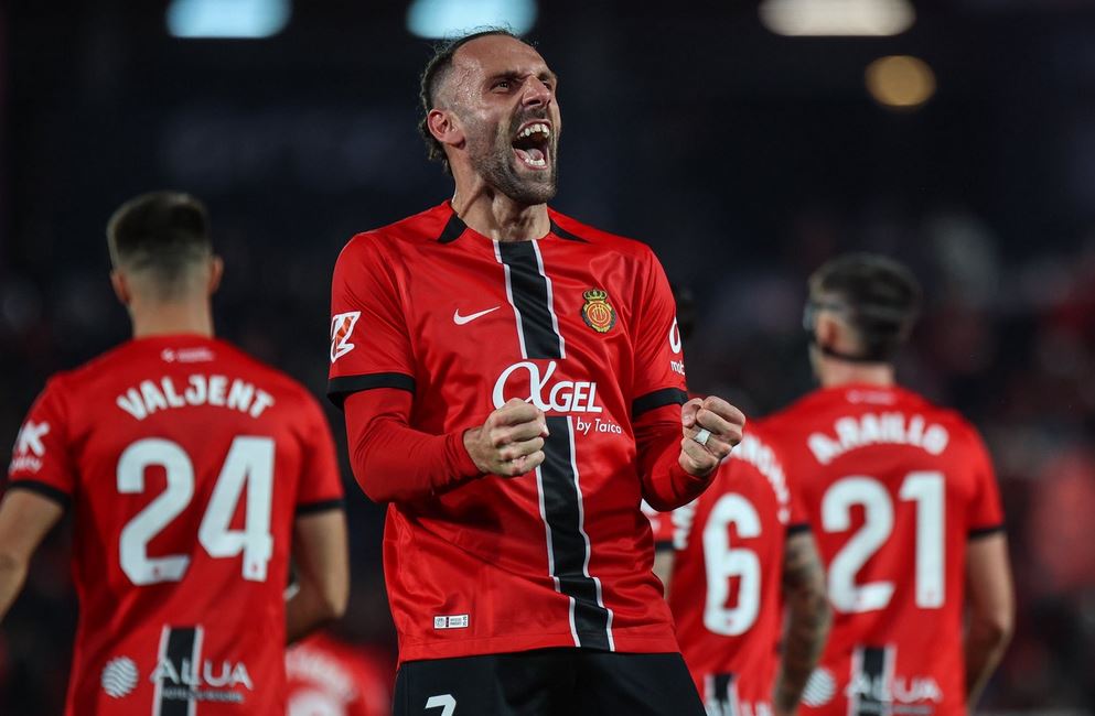 Muriqi s e lë rehat Lewandowskin  prapë e kalon me gola