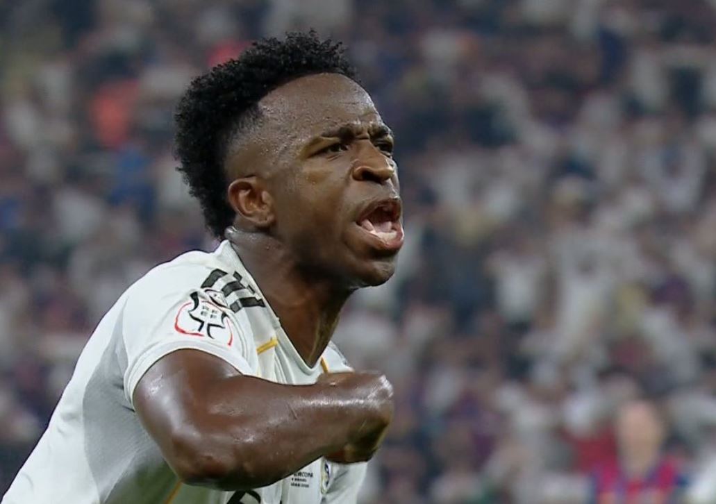 Vinicius supergol ndaj Barcelonës  nxjerr Realin nga kriza