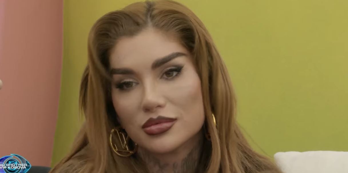 U torturua nga babai sa ishte e vogël  Bia  E kam falur babain  VIDEO 