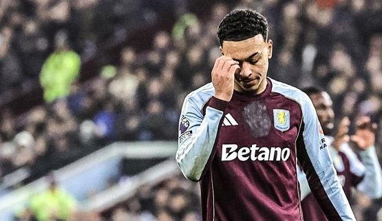 Villa s e shfrytëzon rrëshqitjen e Arsenalit dhe Cityt