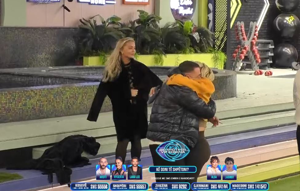 Moment i ngrohtë  Dolce përqafon Limin dhe vallëzon me të  VIDEO 