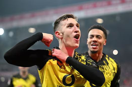 Dortmundi fiton, por ende larg Bayernit