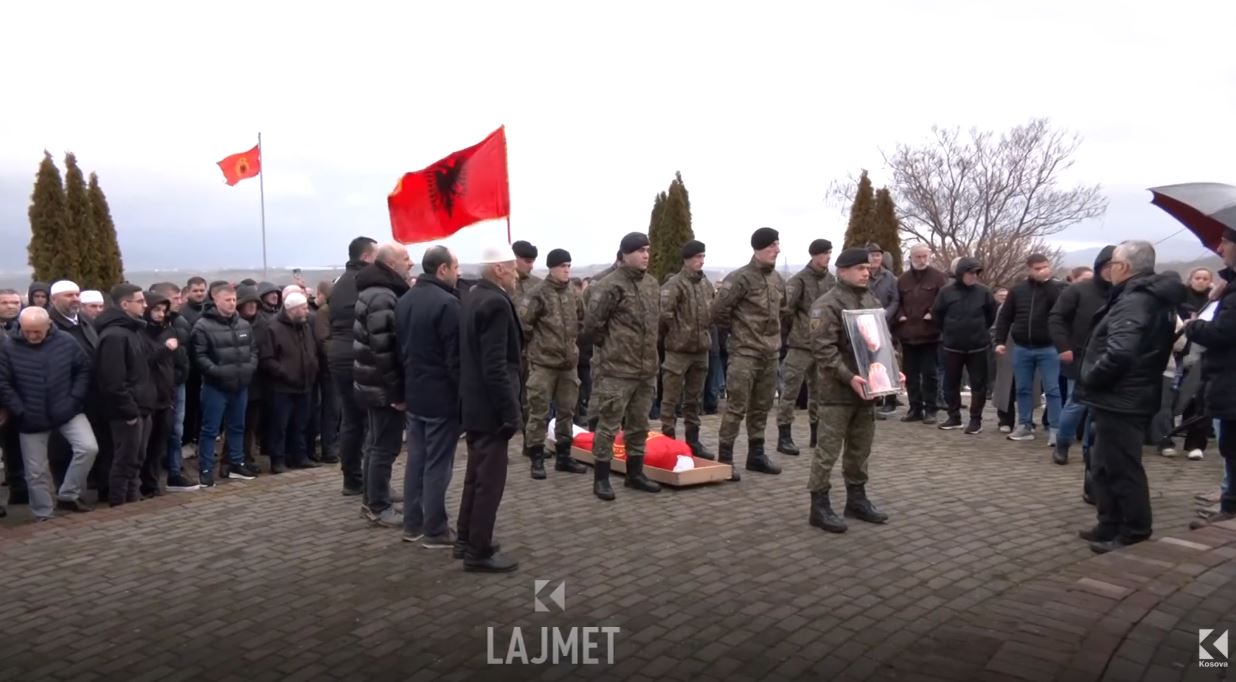 Mërzia e madhe - Babë e bijë vdesin brenda gjysmë ore (VIDEO)