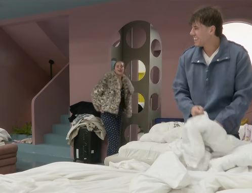 Elijona Klodit  Mbrëmë kam qenë gruaja jote  VIDEO 