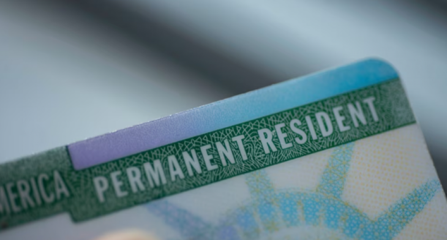 ShBA shtrëngon politikat pas pezullimit të  Green Card   revokon rreth 100 mijë viza  VIDEO 