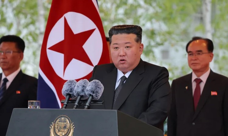 Kim Jong Un shkarkon zëvendëskryeministrin dhe kritikon ashpër zyrtarët