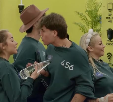  Gjest i ulët   krisen raportet mes Klodit dhe Elijonës  VIDEO 