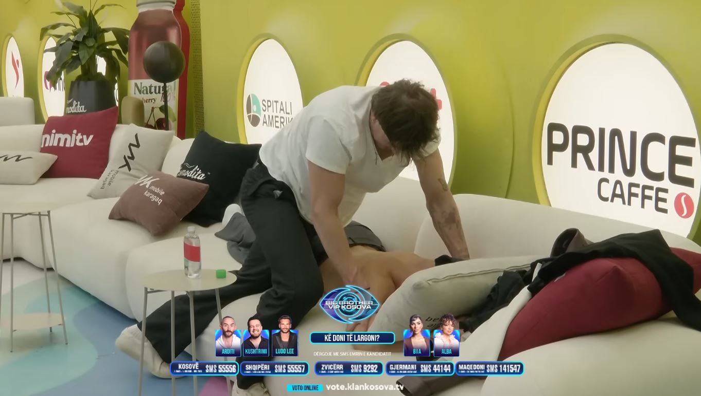 Klodi i bën masazh Londrimit  VIDEO 