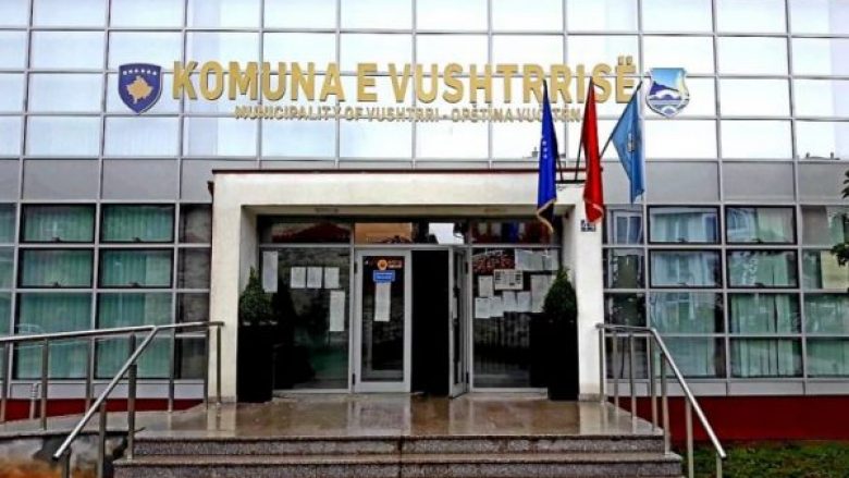 Asamblisti i LDK së në Vushtrri jep dorëheqje pas humbjes së vendit të punës si mësimdhënës