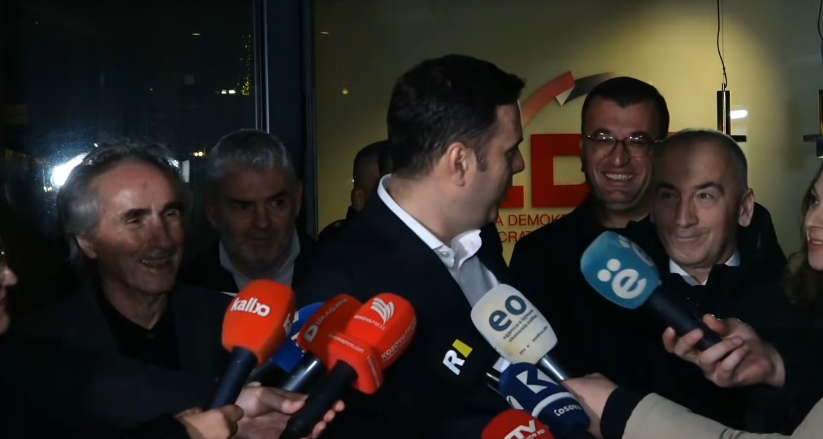  A ka kundërkandidat    kështu reagon Abdixhiku kur pyetet nga Klani  Jo  s qenkan të interesuar