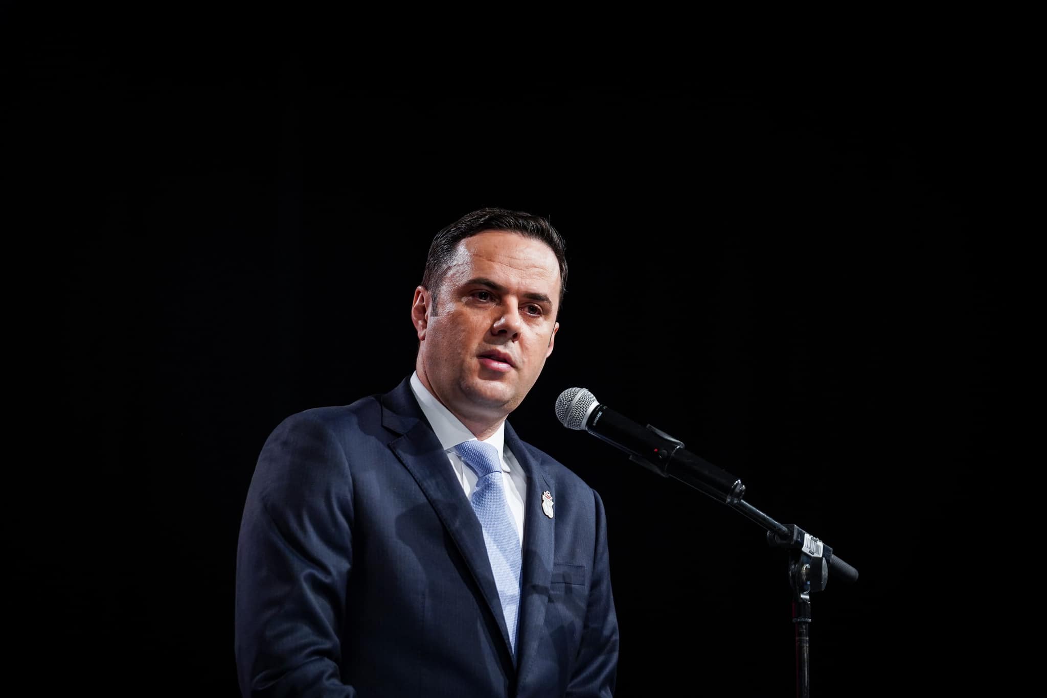 Çështja e presidentit  Abdixhiku  Ka plot kandidatë konsensualë  s besoj se duhet të shkohet në zgjedhje