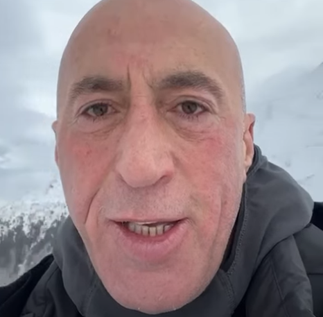 Ngjitje në acar, Haradinaj kalon 4 orë ecje për të arritur majën e Bistrës (VIDEO)