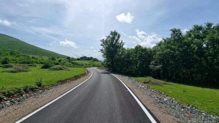 Gjakovë   vidhet  shenja rrugore