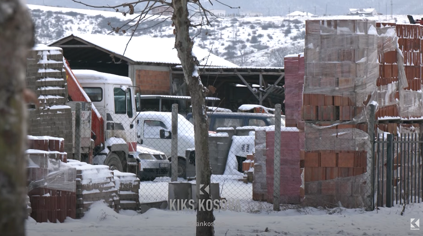 Dyshime serioze: Një kompani me vetëm 40 punëtorë fiton mbi 80 tenderë në vlerë mbi 7 milionë euro (VIDEO)