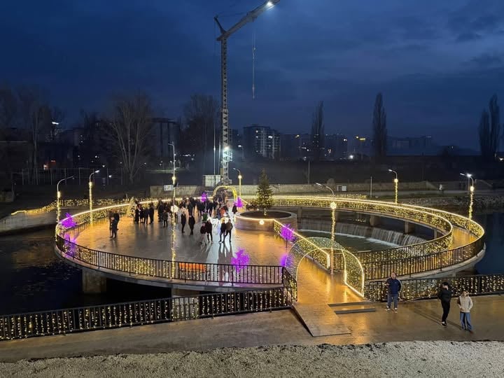  Kishte rrëshqitur   detaje nga Policia për rastin e gruas që ra nga Ura e re e Ibrit