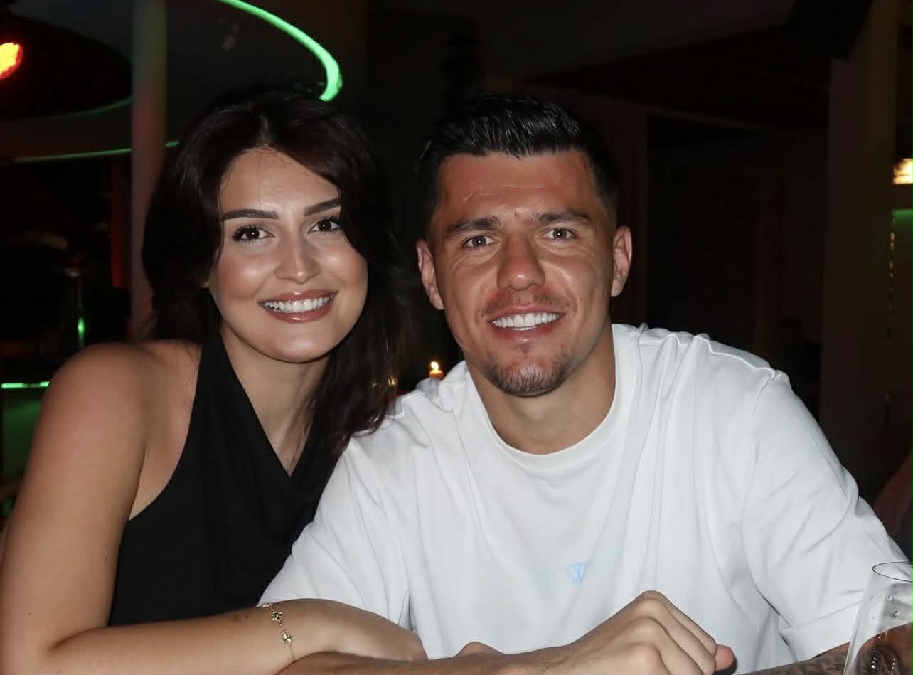 Vesa uron Mirlindin për ditëlindje  Shumë krenare për burrin dhe babanë që je