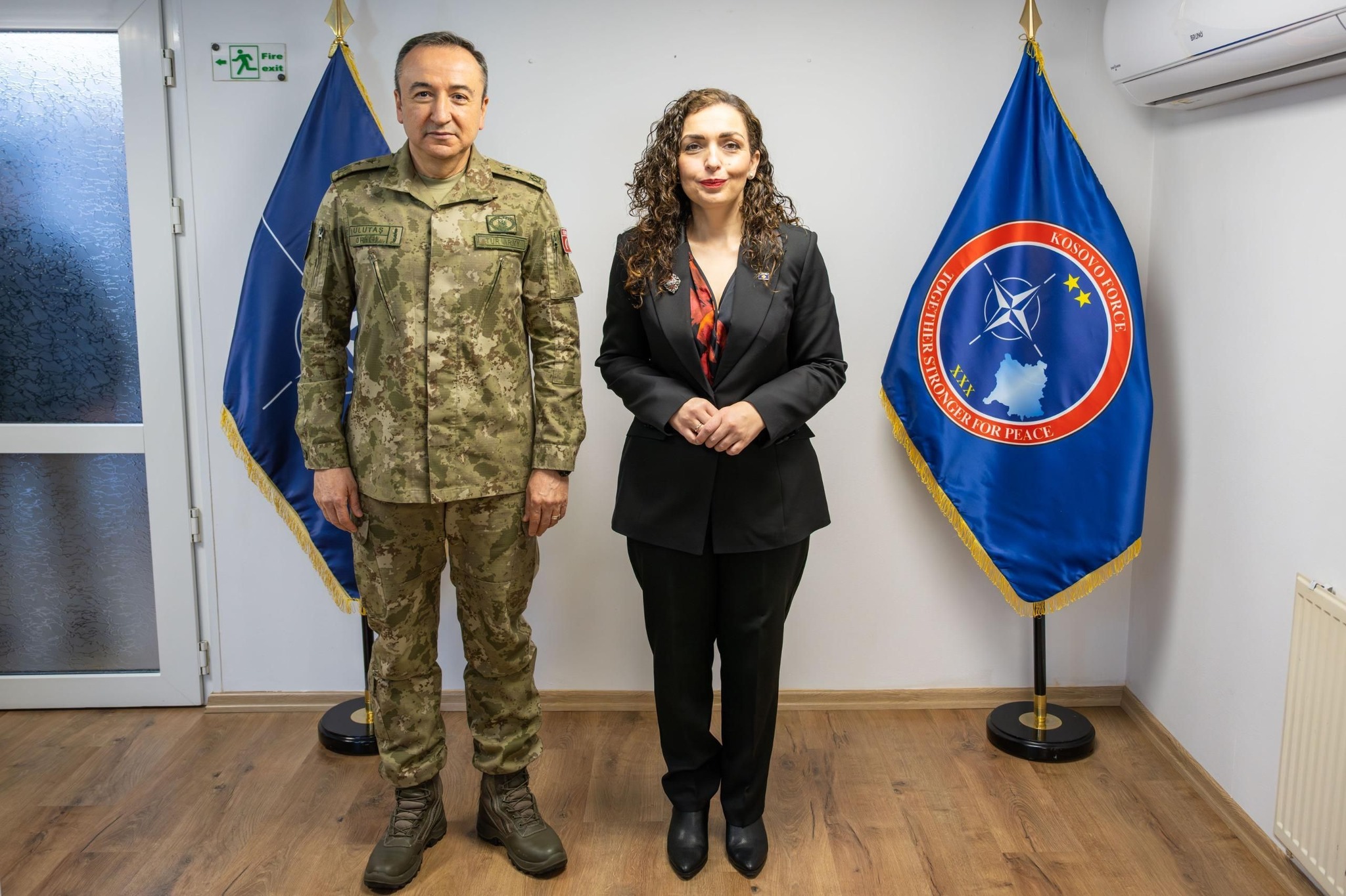 Komandanti i KFOR it pret në takim presidenten  flasin për sigurinë në Kosovë