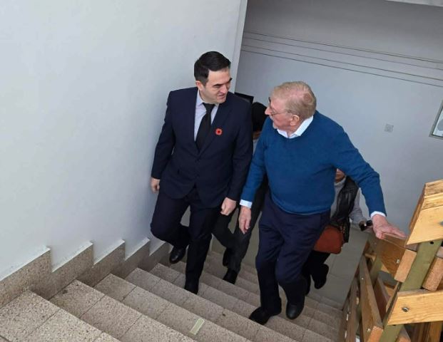 Ambasadori William Walker shpallet  Qytetar i Përjetshëm i Shtimes 