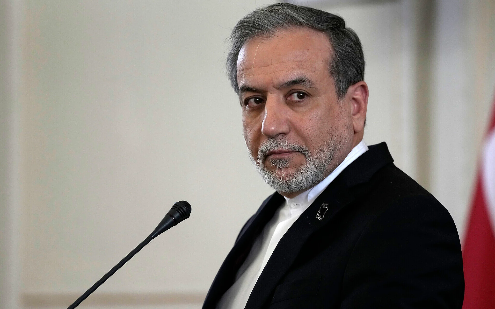 Protestat në Iran, ministri i Jashtëm: Situata është vënë nën kontroll të plotë