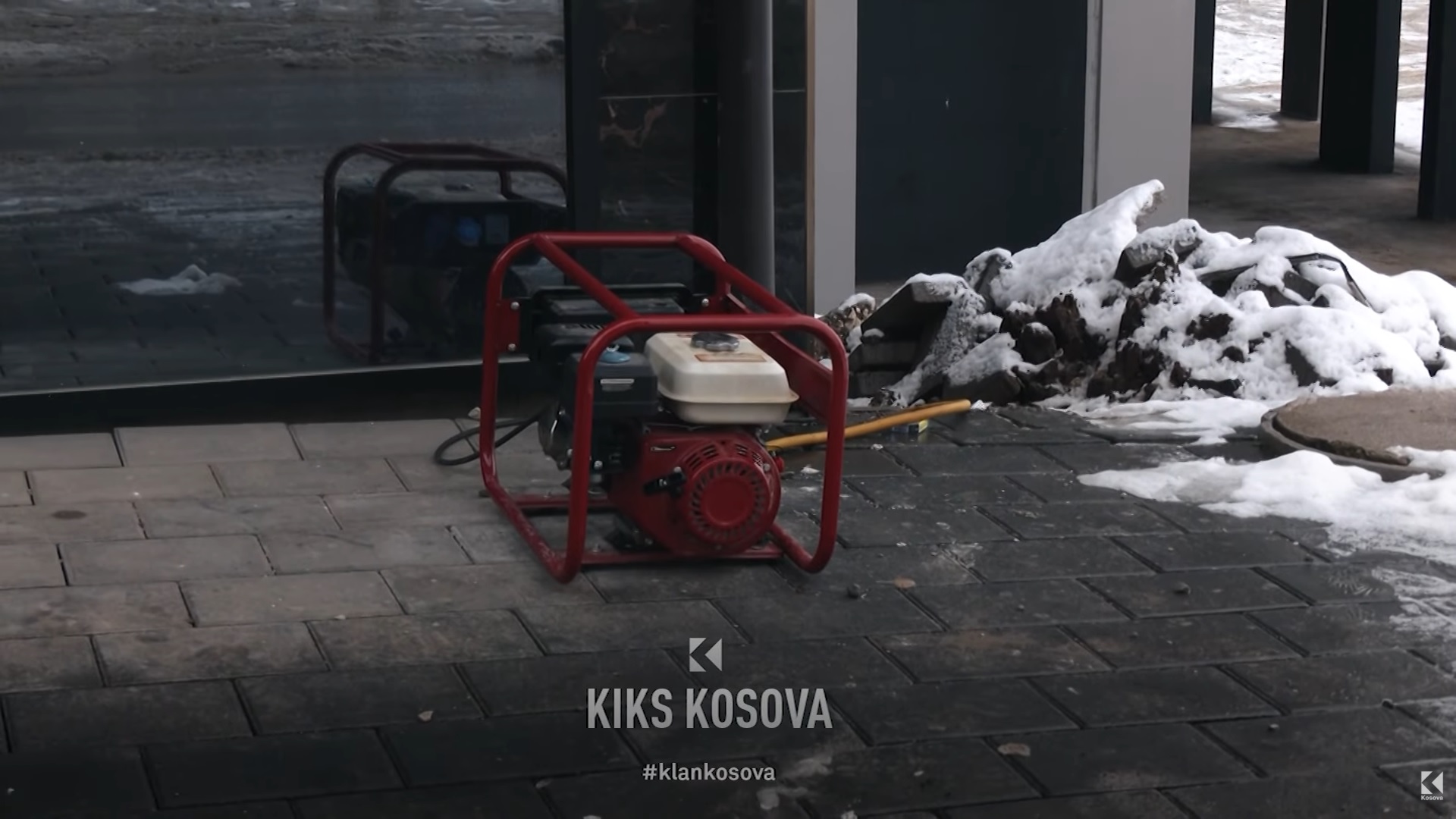 Lubizhda pa rrymë  banorët thonë se mund të largohen nga fshati  VIDEO 