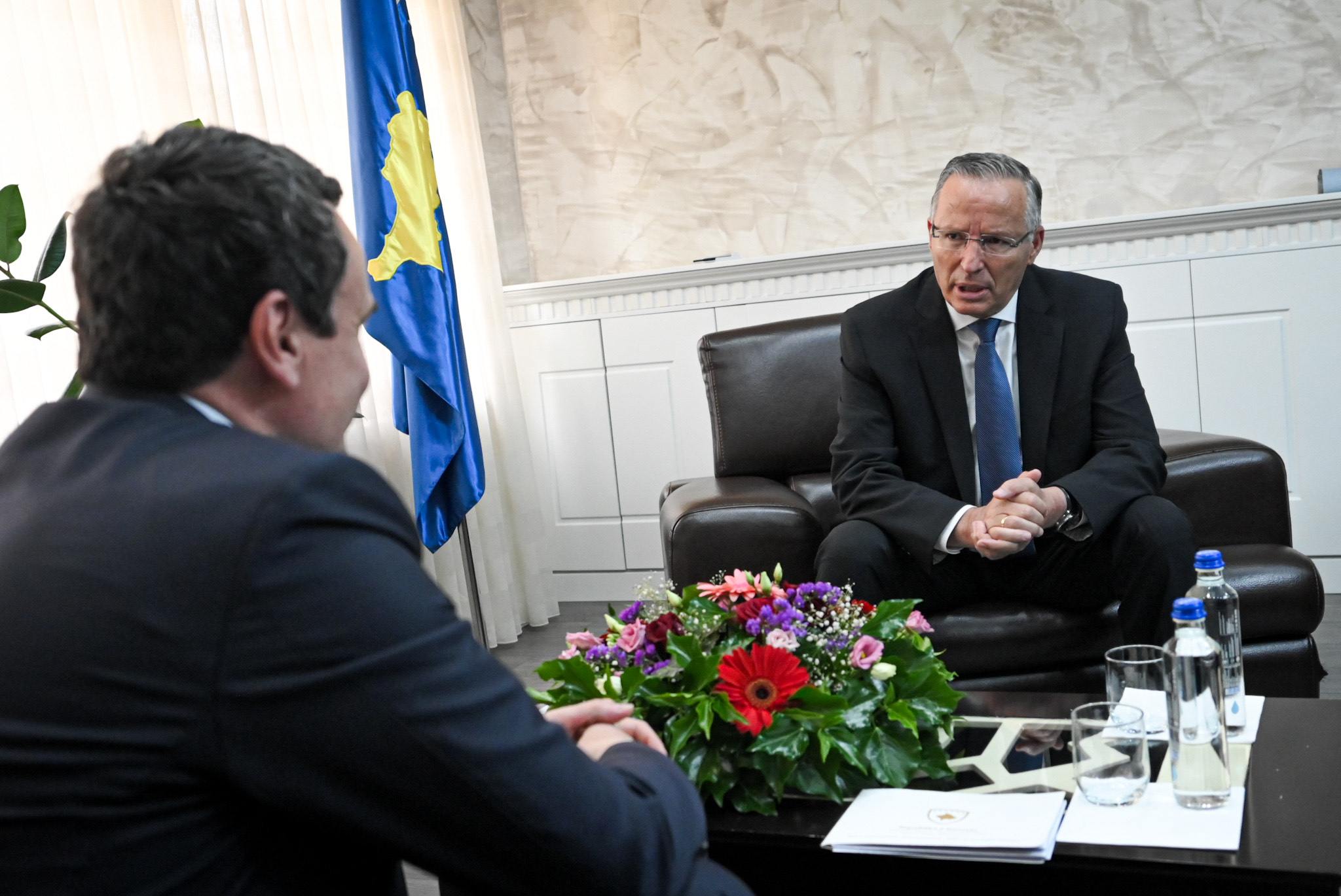 Hamza i përgjigjet Kurtit për Presidentin  Flasim  s ka gjë të keqe  por përgjegjësia të takon ty  VIDEO 