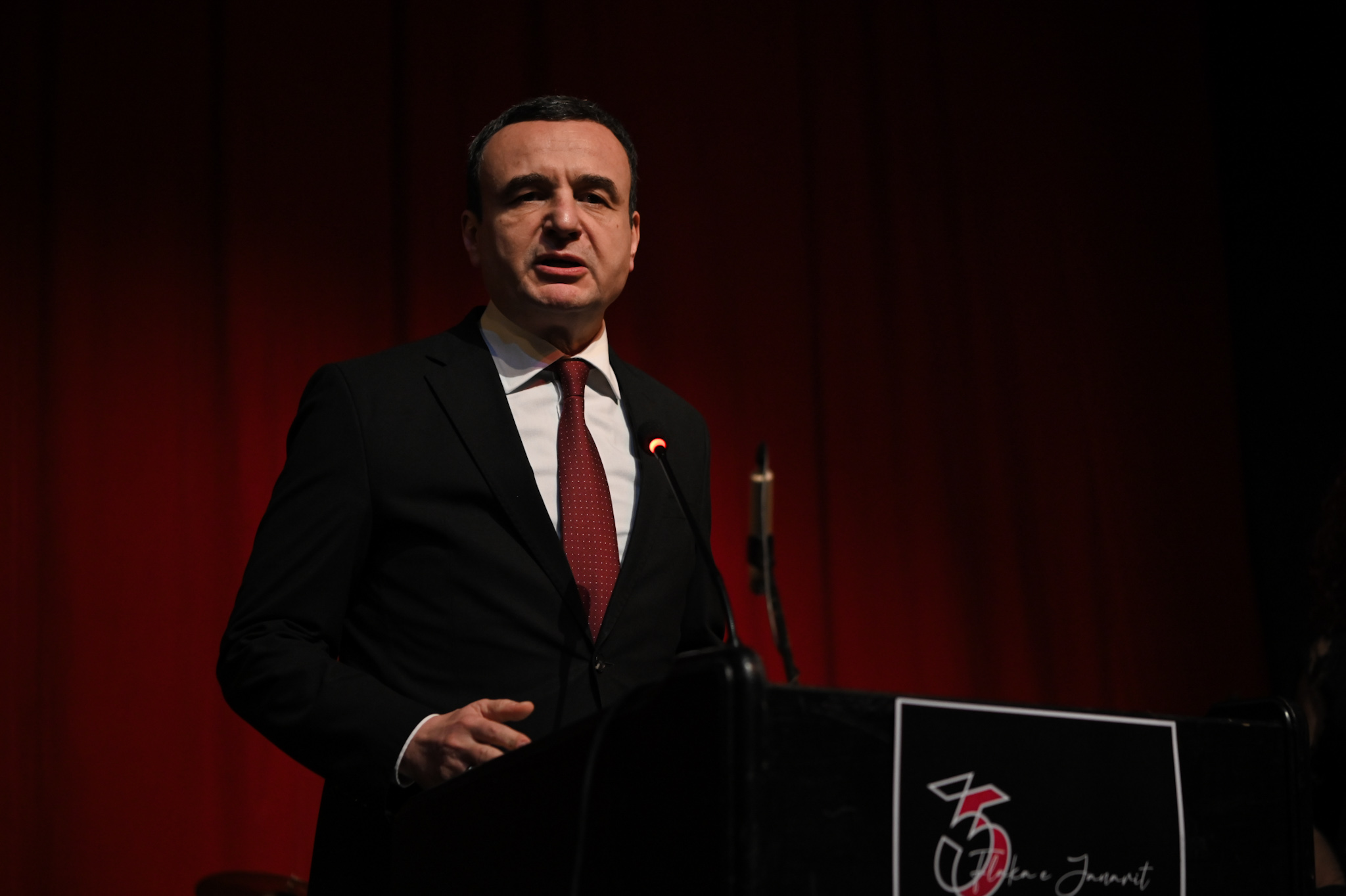 Kurti   Flaka e Janarit   kujtesë dhe nderim për Reçakun dhe veprimtarët e rënë për liri