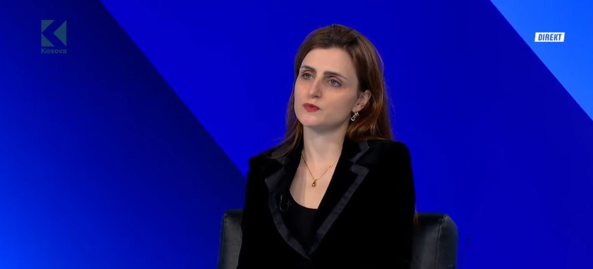 KEK u padit Janina Ymerin për deklaratat e saj për rrymën në Kosovë