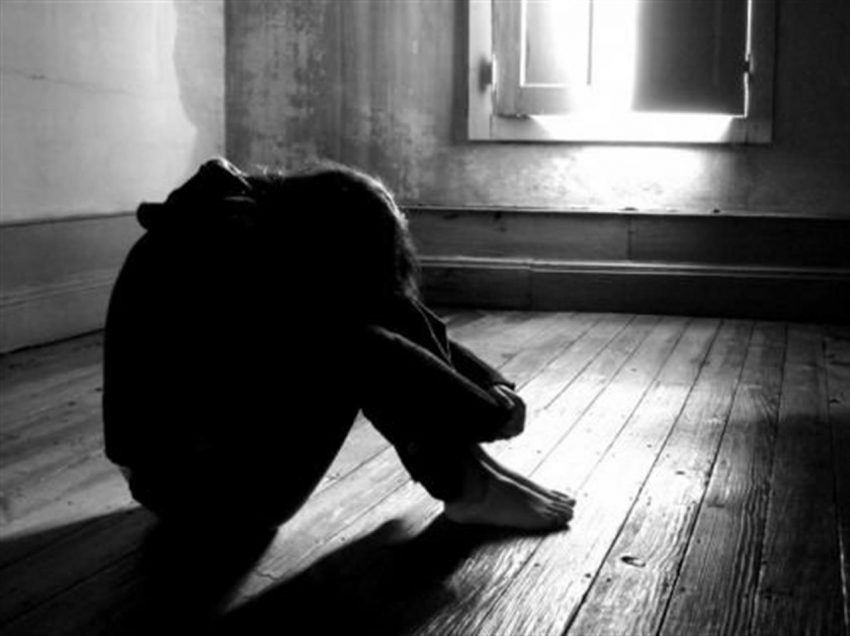 Nëna raporton dhunimin e vajzës së mitur  i dyshuari bie në pranga pas disa vitesh