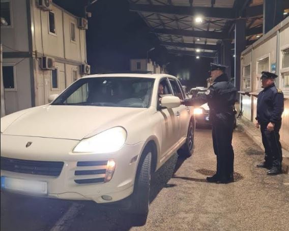 Zbatimi i Ligjit për të Huajt dhe atij për Automjete  nis fushata në pikat kufitare dhe në Aeroport