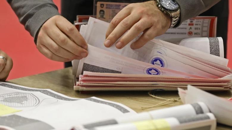 Ankesa e PDK së për fletëvotimet me postë shpallet e pasafatshme edhe nga Supremja