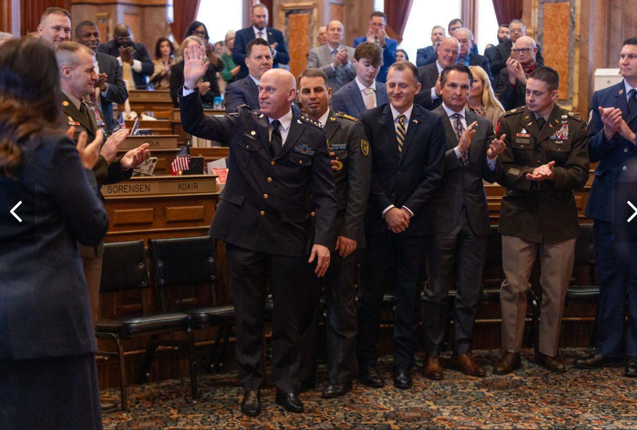  Plot duartrokitje    Pritja që iu bë Bashkim Jasharit në Gardën e Iowas  VIDEO 