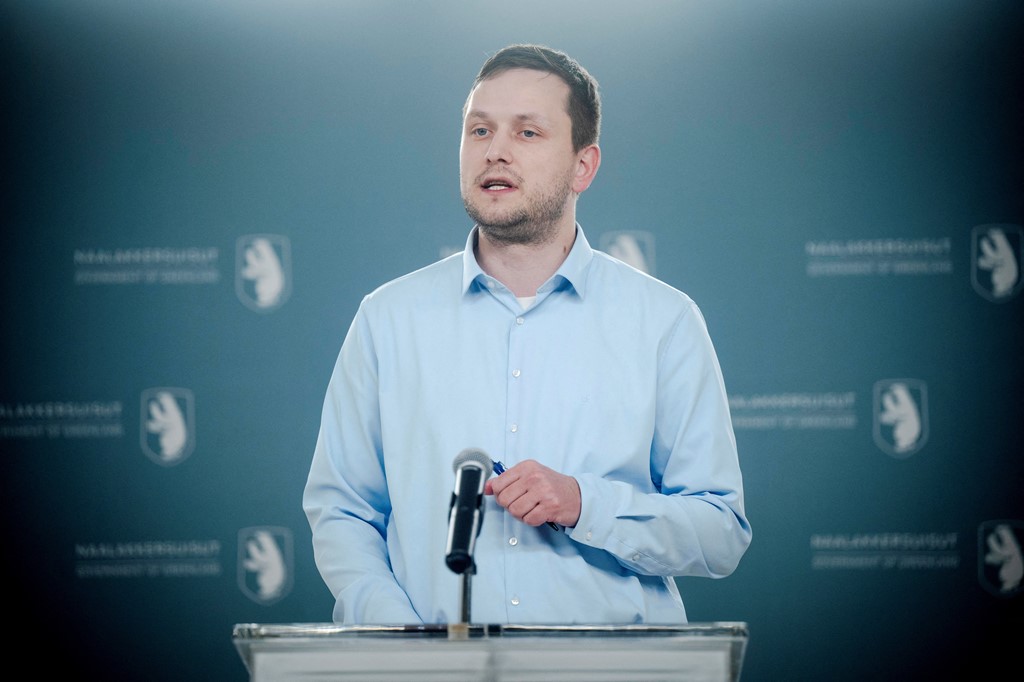 Kryeministri i Groenlandës i reagon Trumpit  Nuk mund ta marrësh vendin tonë