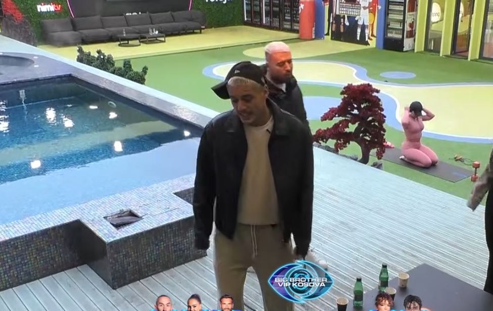 Ludo ia thotë troç Londrimit: Ti s’ke zë për këndim (VIDEO)