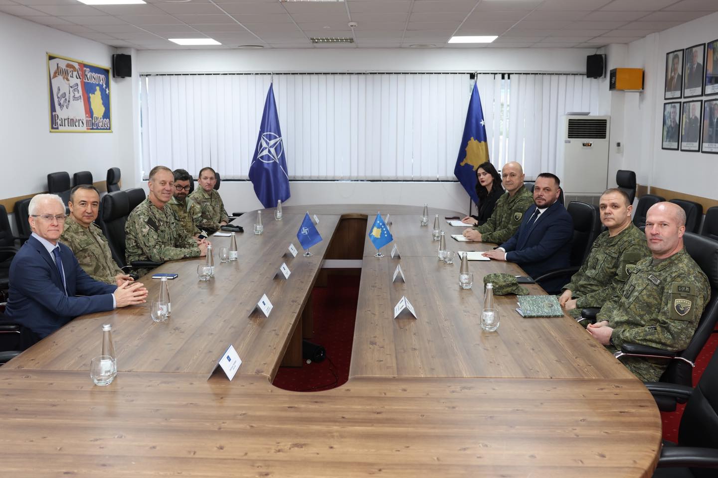 Maqedonci takon Wikoff dhe Ulutashin, flasin për sigurinë dhe forcimin e kapaciteve të FSK-së