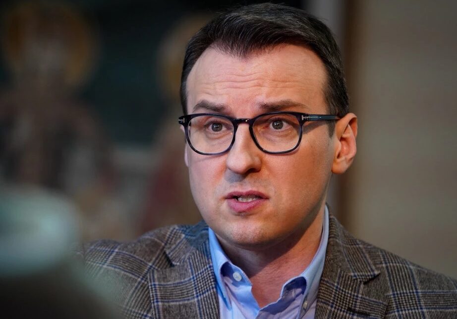  Tanjug   Nesër vazhdon dialogu  delegacioni serb mbërrin në Bruksel