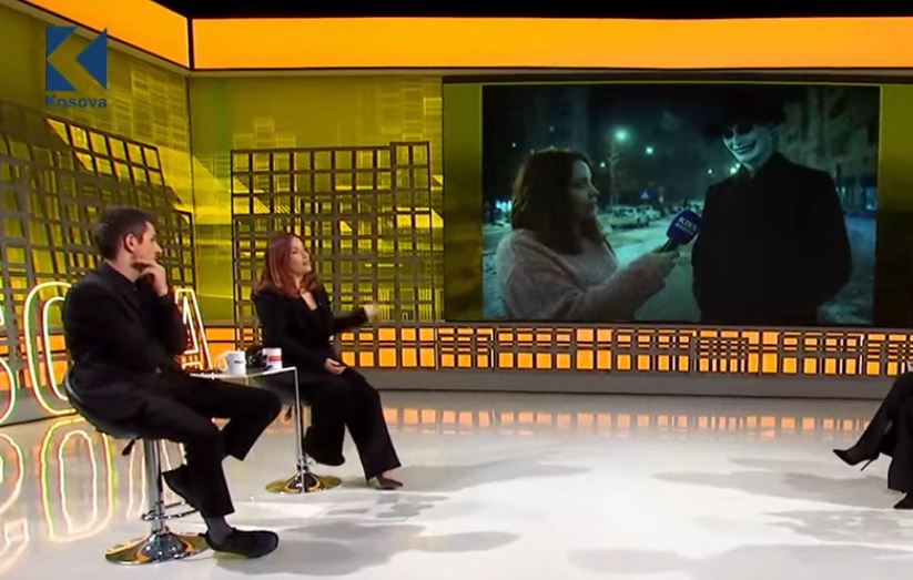  Djali i vogël filloi me pasë frikë     Gazetarja zbulon prapaskenat e fotos që pushtoi rrjetin  VIDEO 