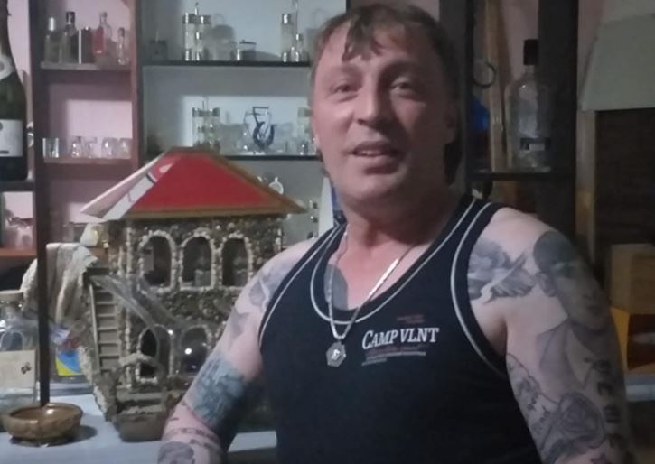 Ky është personi që tentoi t i vras avokatin shqiptar dhe dy serbët në Deçan