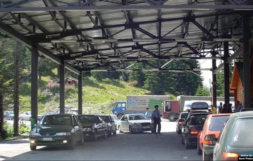 Hapet rruga drejt Malit të Zi për të gjitha automjetet