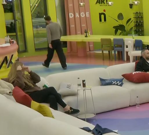 “Injorant”, Suanita irritohet me Ludon pasi nuk e komplimentoi (VIDEO)