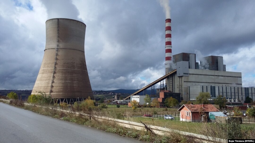Viktima që u shkel për vdekje nga kamioni ishte punëtor sigurimi në KEK