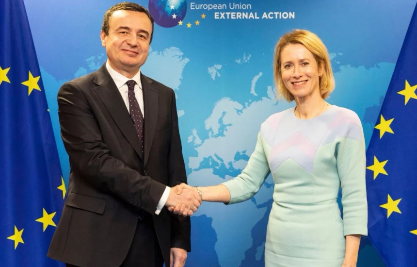 BE ja mirëpret Qeverinë e re të Kosovës  Kallas paralajmëron takim Kurti Vuçiq