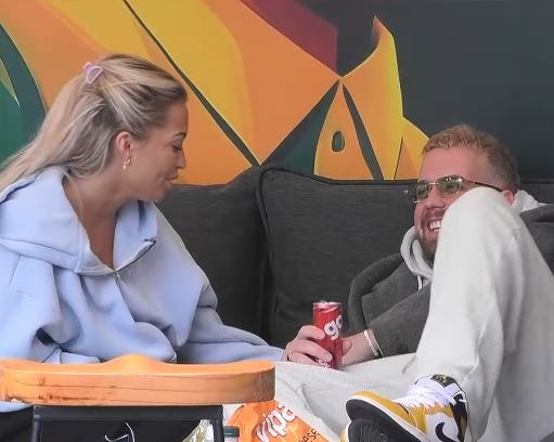 “Po hyn në gjynah me mu”, Aurora i thotë Kushtrimit (VIDEO)